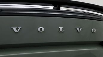 Volvo C40 RECHARGE PRO TWIN AWD