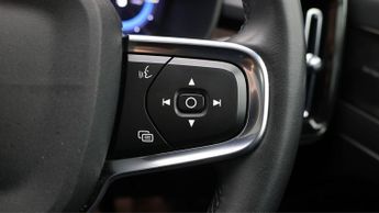 Volvo C40 RECHARGE PRO TWIN AWD