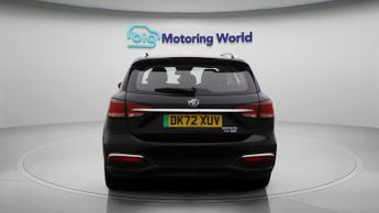 MG MG5 EXCLUSIVE