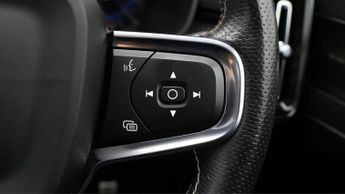 Volvo XC40 P8 FIRST EDITION AWD