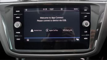 Volkswagen Tiguan LIFE TSI DSG