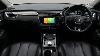 MG MG5 EXCLUSIVE