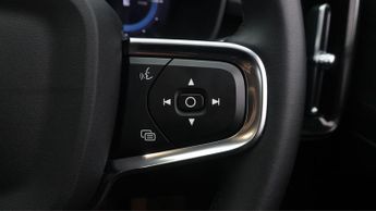 Volvo XC40 RECHARGE TWIN PLUS AWD