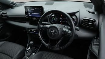 Toyota Yaris DYNAMIC