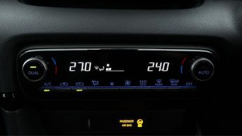 Toyota Yaris DYNAMIC