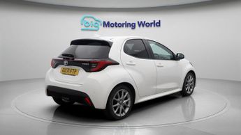 Toyota Yaris DYNAMIC