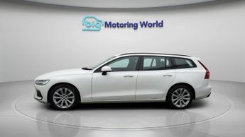 Volvo V60 B3 MOMENTUM