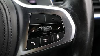 BMW 3 Series 330E M SPORT