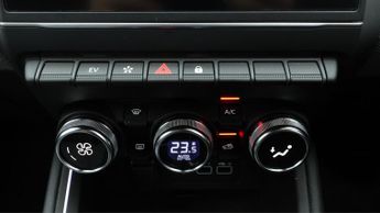 Renault Clio TECHNO E-TECH