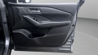 Nissan Qashqai DIG-T ACENTA PREMIUM DCT