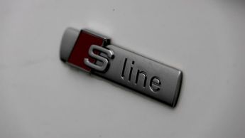 Audi Q5 TFSI E S LINE QUATTRO