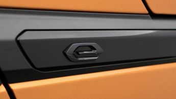 Peugeot E-2008 GT PREMIUM