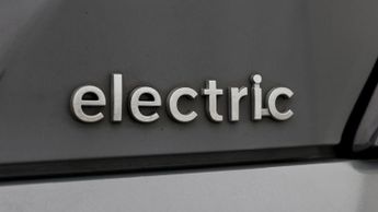 Hyundai KONA PREMIUM