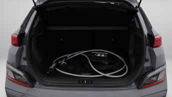 Hyundai KONA PREMIUM