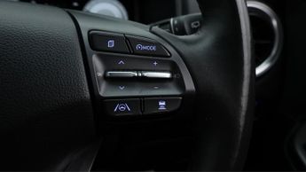 Hyundai KONA PREMIUM