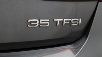 Audi Q2 TFSI S LINE