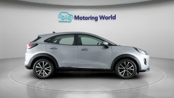 Ford Puma TITANIUM