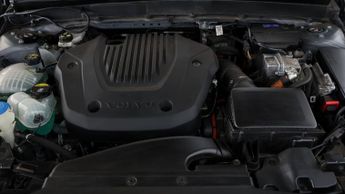 Volvo XC40 RECHARGE T5 R-DESIGN PRO