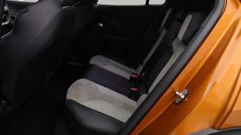 Peugeot E-2008 GT PREMIUM