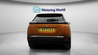 Peugeot E-2008 GT PREMIUM