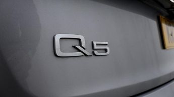 Audi Q5 TFSI E S LINE QUATTRO