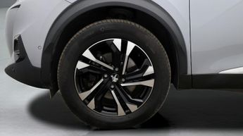 Peugeot E-2008 GT