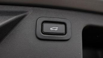 Land Rover Discovery Sport R-DYNAMIC SE