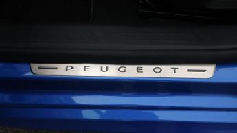 Peugeot E-208 GT PREMIUM