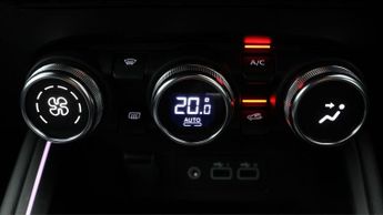 Renault Clio TECHNO E-TECH