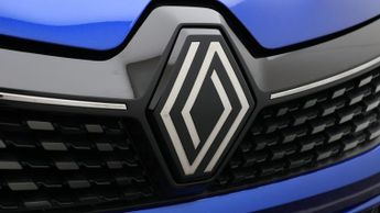 Renault Clio TECHNO E-TECH
