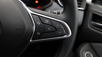 Renault Clio TECHNO E-TECH