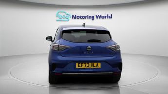 Renault Clio TECHNO E-TECH