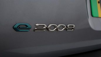 Peugeot E-2008 ACTIVE PREMIUM PLUS