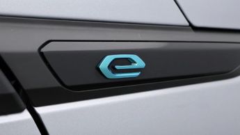 Peugeot E-2008 ACTIVE PREMIUM PLUS