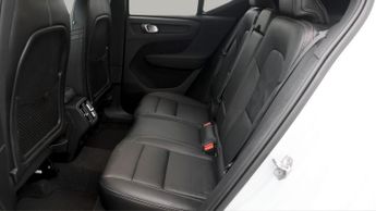 Volvo XC40 B4 INSCRIPTION PRO