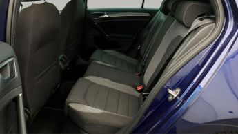 Volkswagen Golf R LINE TSI DSG