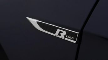 Volkswagen Golf R LINE TSI DSG