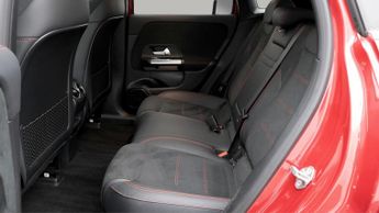 Mercedes-Benz EQA EQA 300 4MATIC AMG LINE