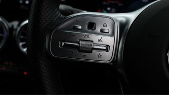 Mercedes-Benz EQA EQA 300 4MATIC AMG LINE