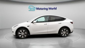 Tesla Model Y BASE