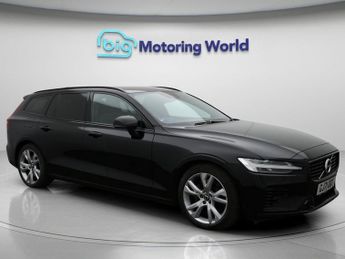 Volvo V60 RECHARGE T6 R-DESIGN AWD