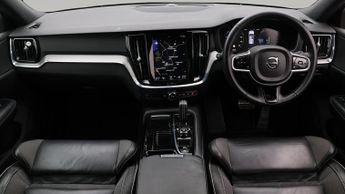 Volvo V60 RECHARGE T6 R-DESIGN AWD