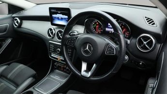 Mercedes-Benz GLA GLA 200 URBAN EDITION