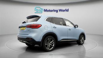 MG MG HS EXCLUSIVE