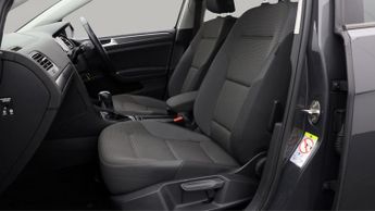 Volkswagen e-Golf E-GOLF