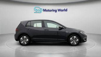 Volkswagen e-Golf E-GOLF
