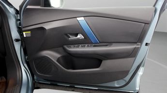 Citroen e-C4 SHINE PLUS