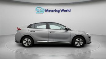 Hyundai IONIQ SE CONNECT