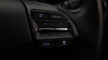 Hyundai KONA PREMIUM