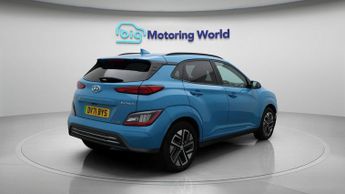 Hyundai KONA PREMIUM